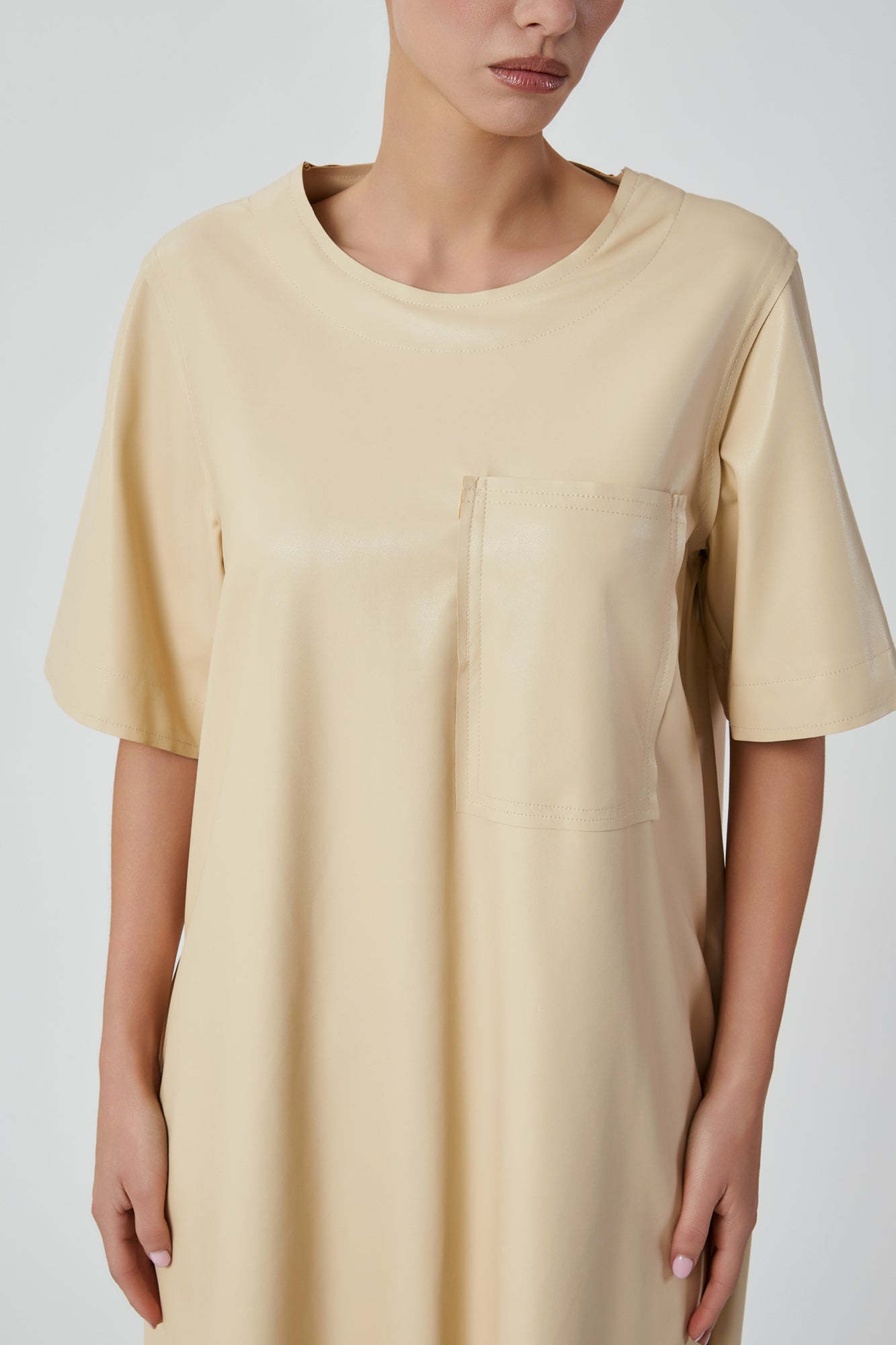 Abito da donna beige